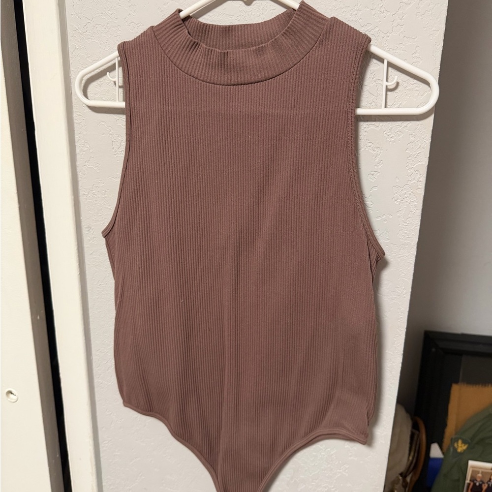 Sleeveless Ribbed Bodysuit - Brown